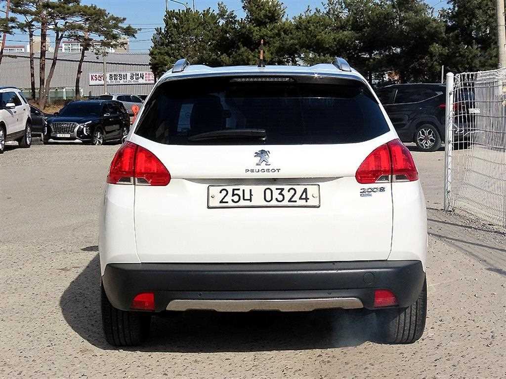 Peugeot 2008 - Vista 4