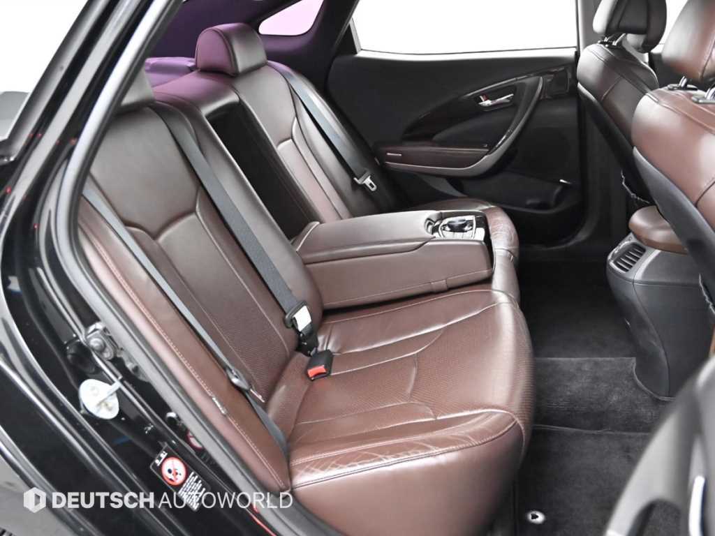 HYUNDAI Grandeur - Vista 12