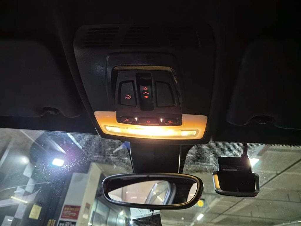 BMW X1 2022 Negro - Importación desde Corea - HF Imports Iquique - Foto 17