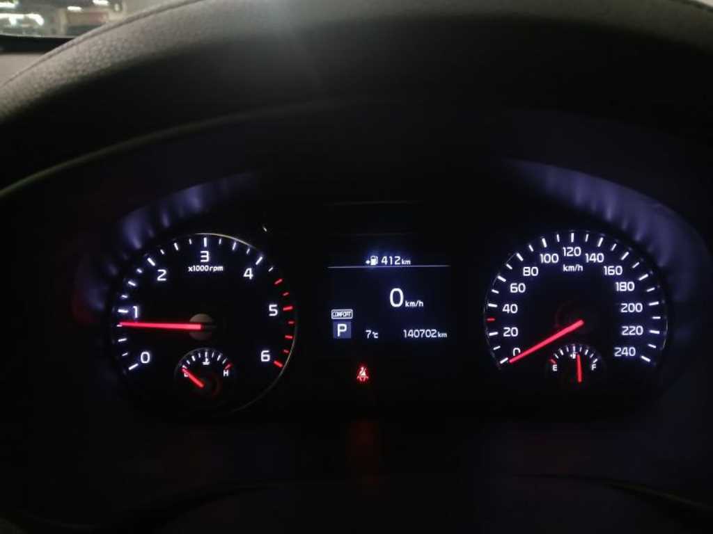 KIA Sorento - Vista 9