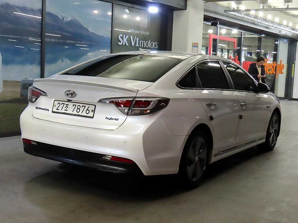 HYUNDAI Sonata - Vista 4