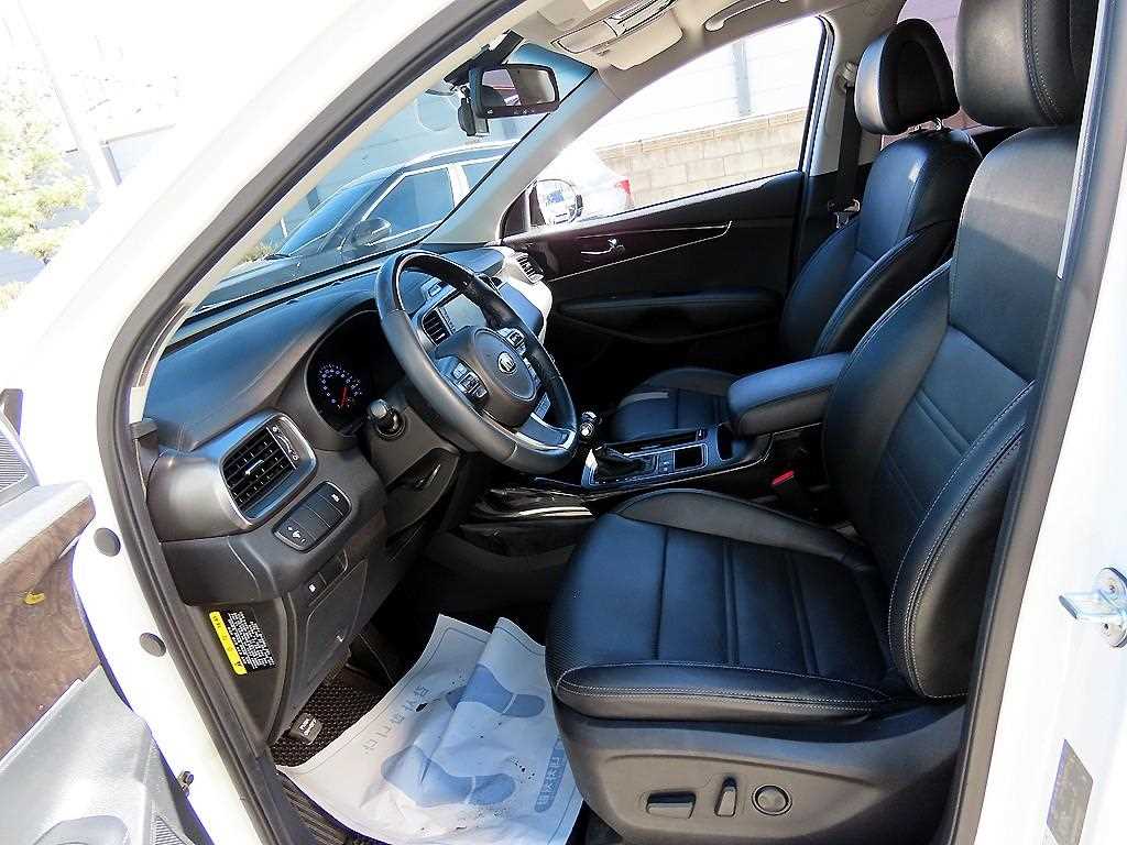 KIA Sorento - Vista 5