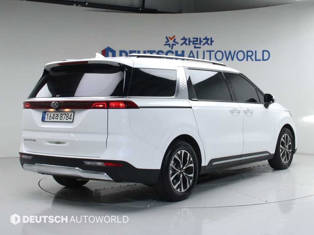 KIA Carnival - Vista 2
