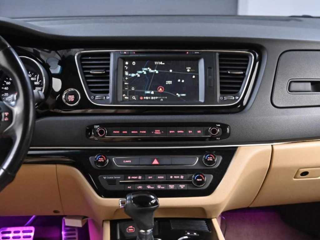 KIA Carnival 2016 Negro - Importación desde Corea - HF Imports Iquique - Foto 14