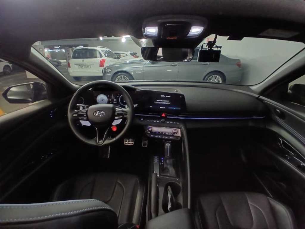 HYUNDAI Avante - Vista 6