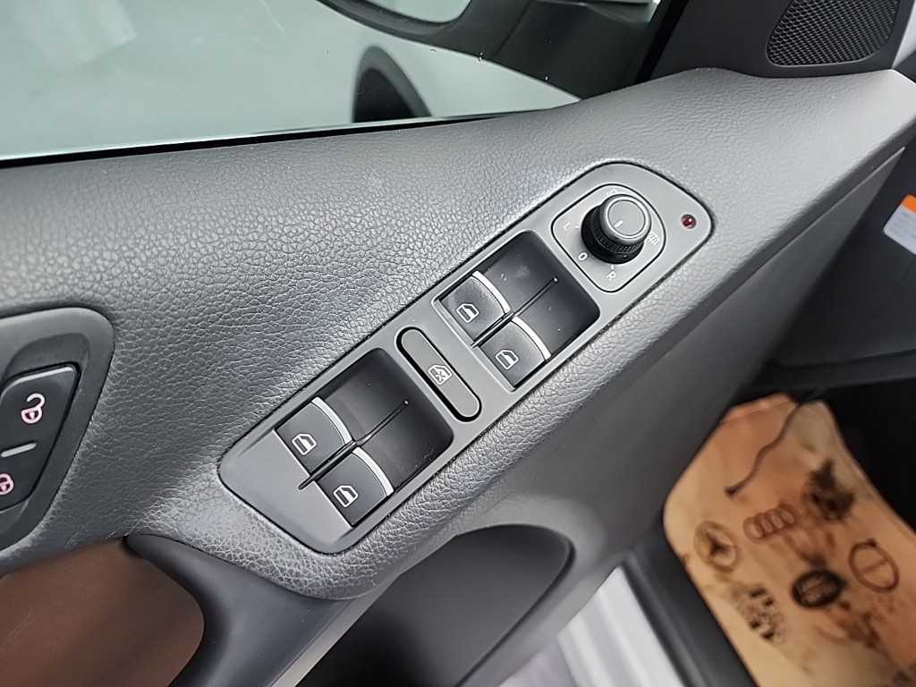 Volkswagen Tiguan 2016 Blanco - Importación desde Corea - HF Imports Iquique - Foto 15