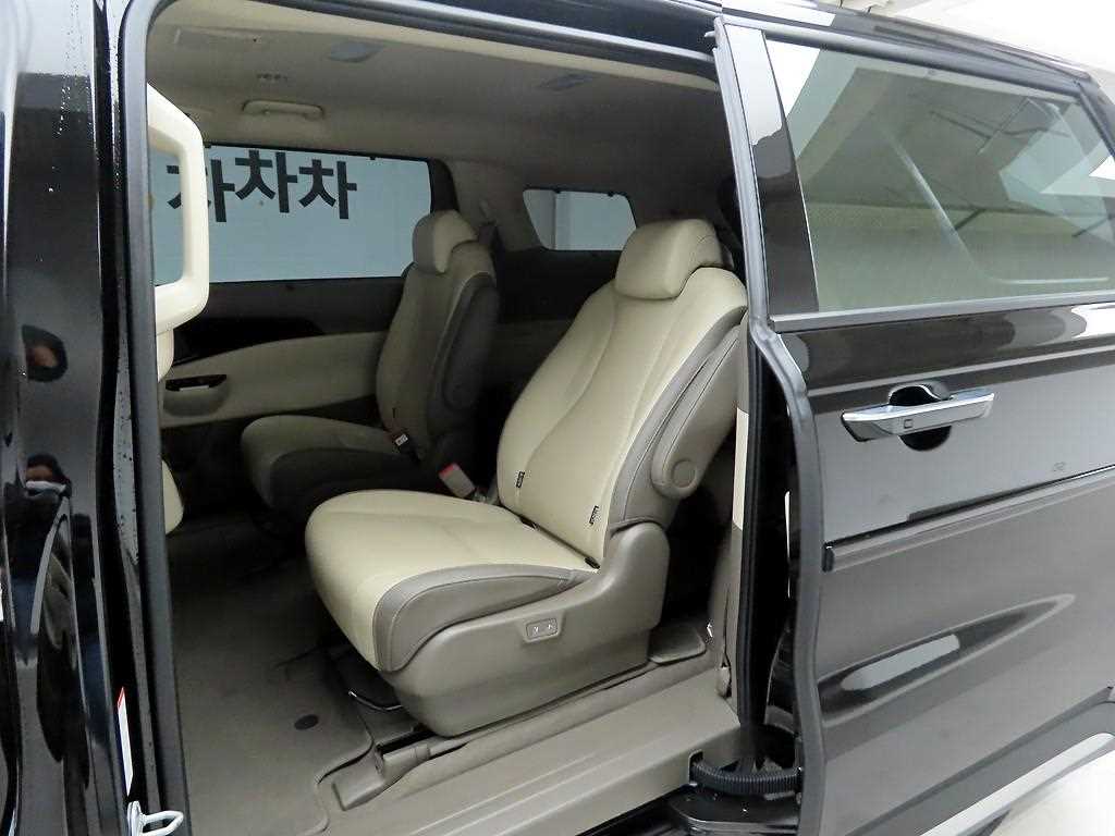 KIA Carnival 2023 Negro - Importación desde Corea - HF Imports Iquique - Foto 13