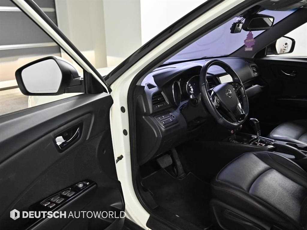 Ssangyong Tivoli - Vista 11