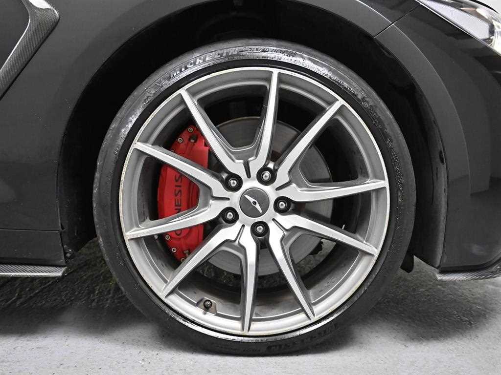 Genesis G70 - Vista 5