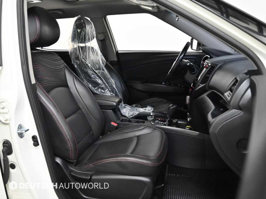 Ssangyong Tivoli - Vista 10