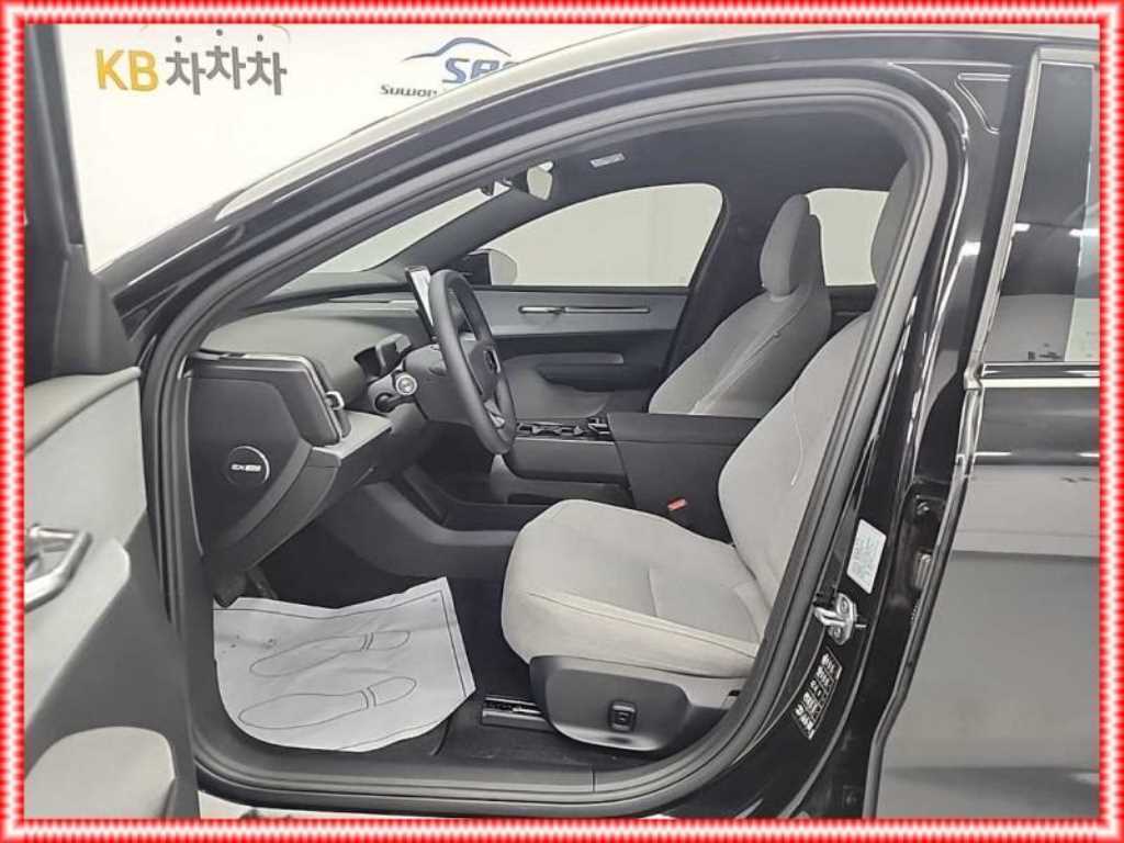 Volvo EX30 - Vista 11