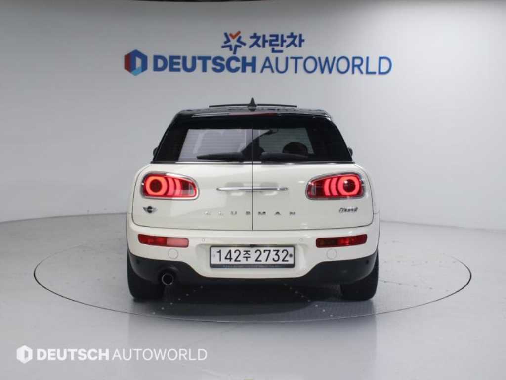 Mini Clubman - Vista 4