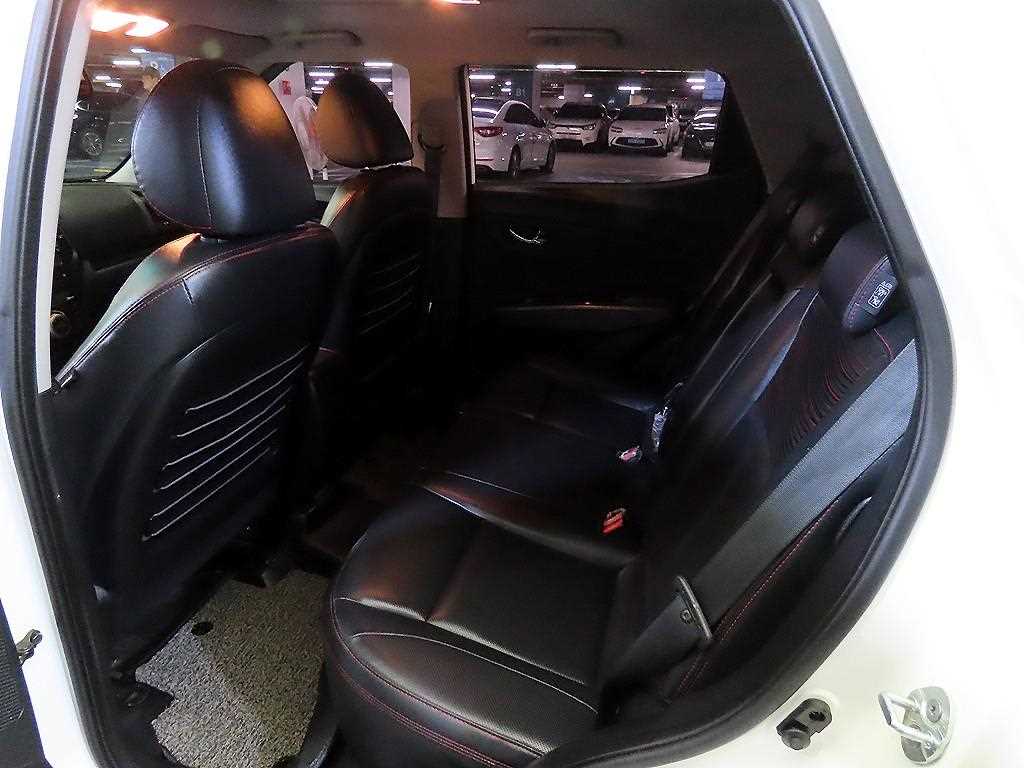 Ssangyong Tivoli - Vista 7