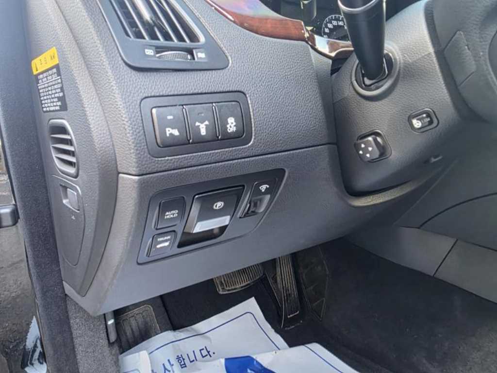 HYUNDAI Equus 2010 Negro - Importación desde Corea - HF Imports Iquique - Foto 15