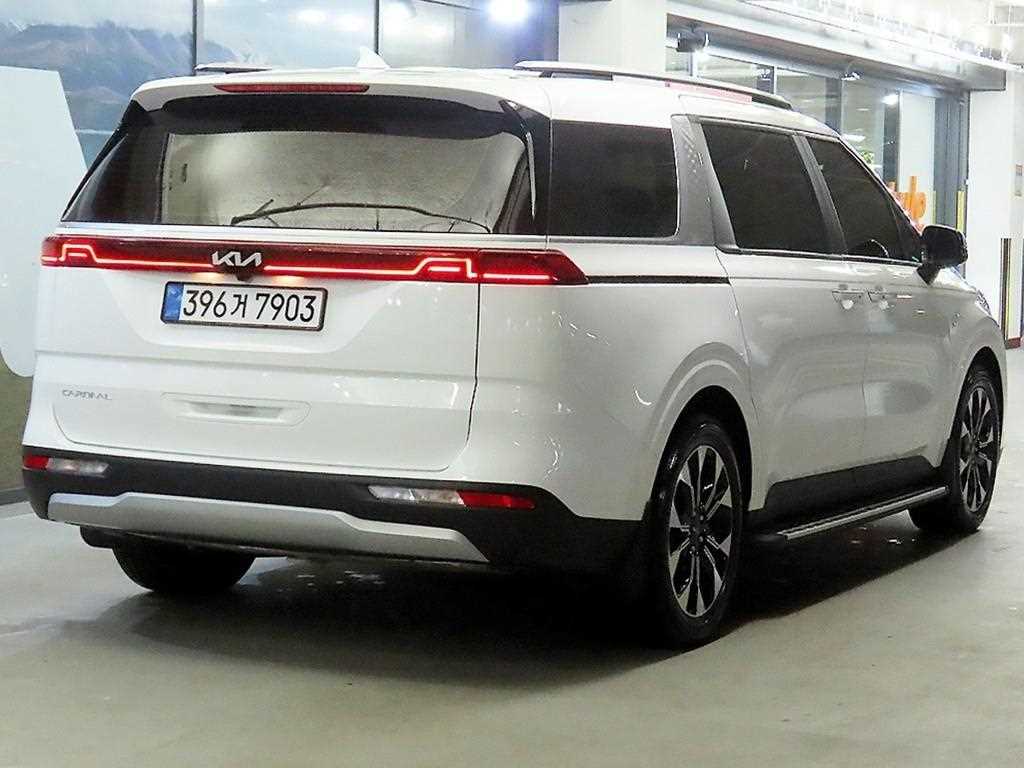 KIA Carnival - Vista 4