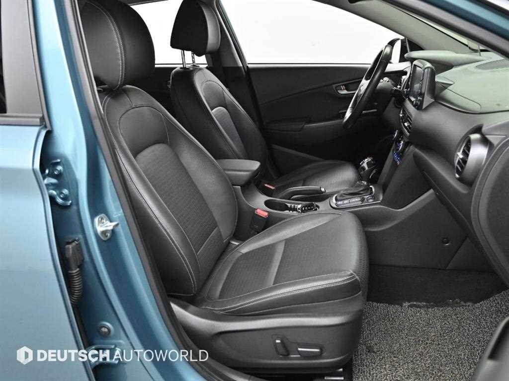 HYUNDAI Kona - Vista 10