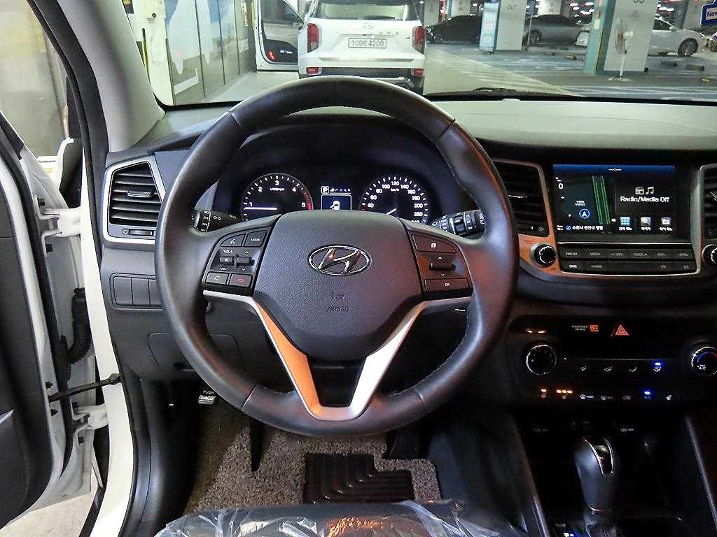 HYUNDAI Tucson - Vista 8