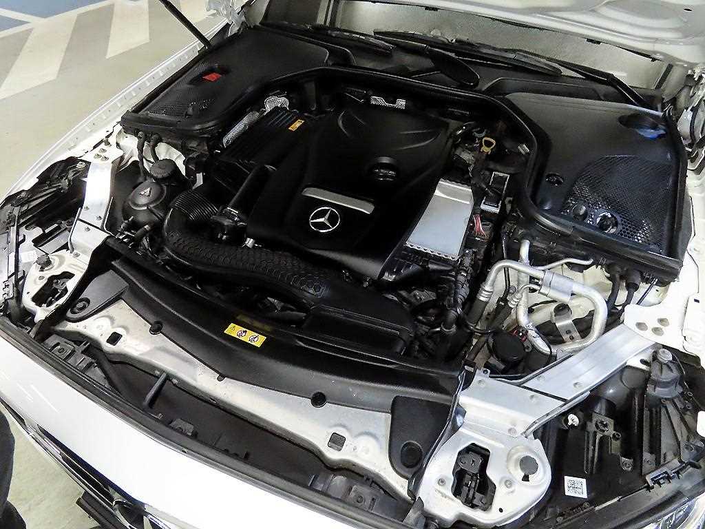 Mercedes Benz E class 2019 Blanco - Importación desde Corea - HF Imports Iquique - Foto 19