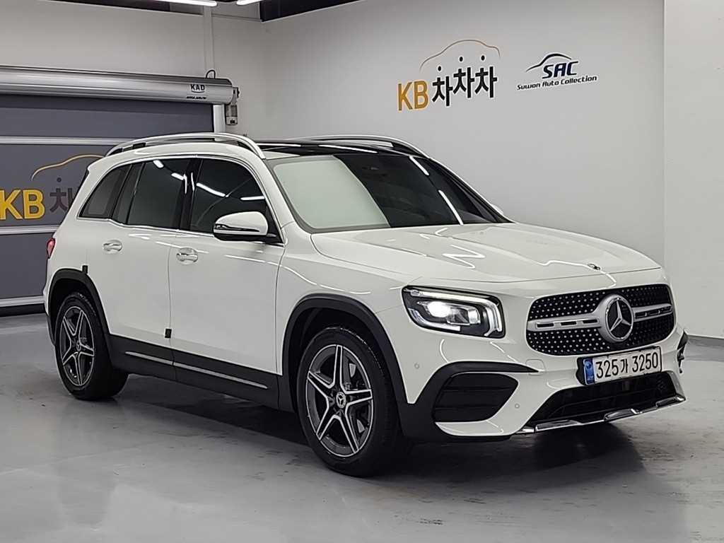 Mercedes Benz GLB Class - Vista 4