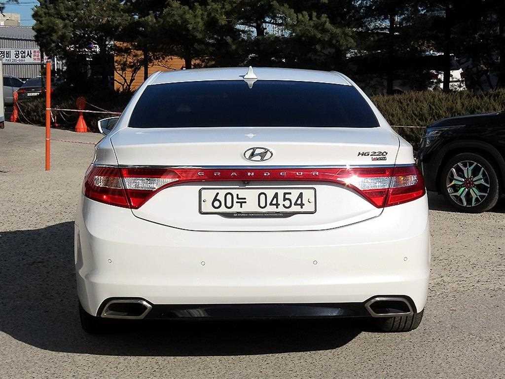 HYUNDAI Grandeur - Vista 4