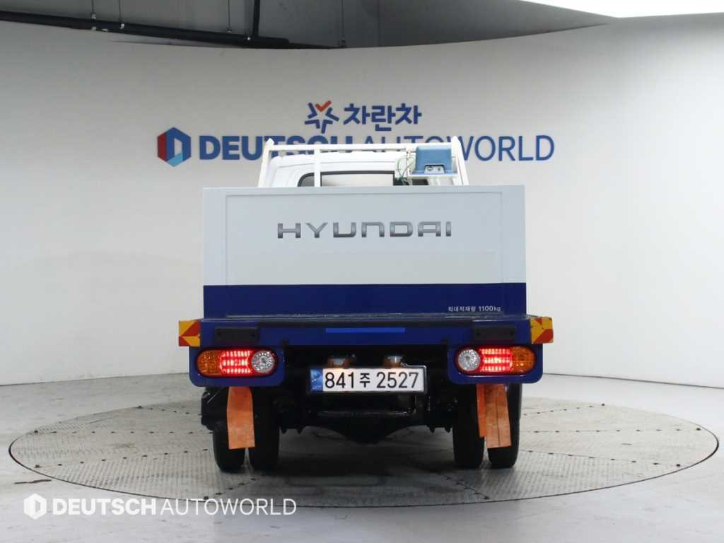Small Truck (Completed) a live fish car - Vista 4