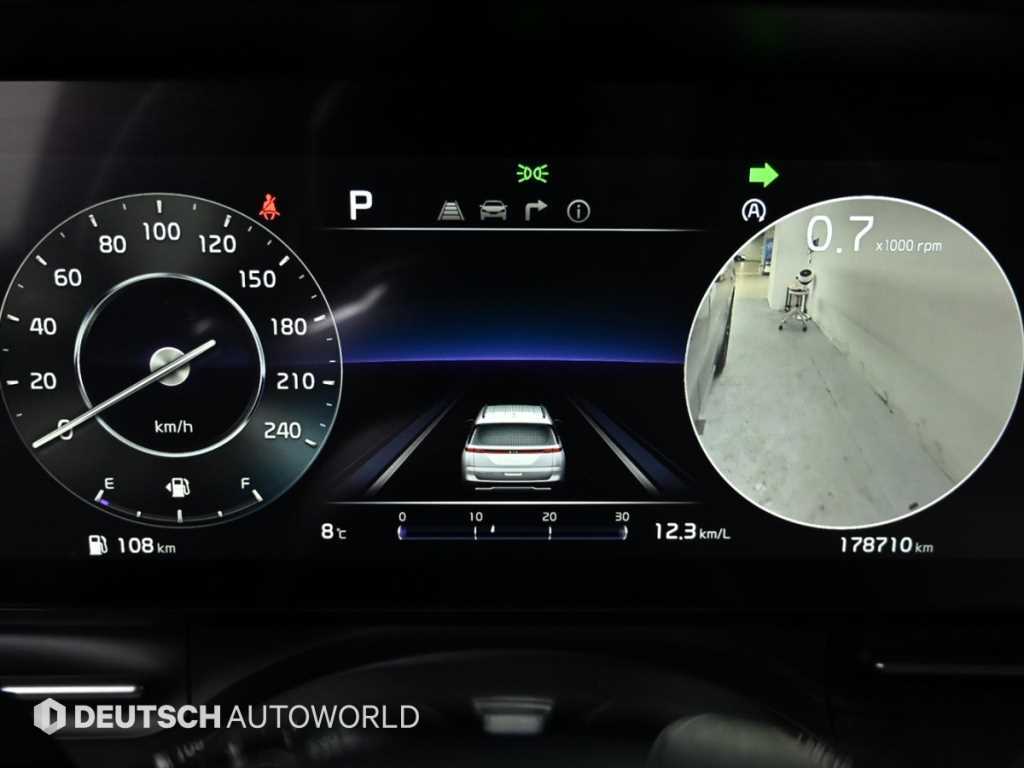 KIA Carnival - Vista 8