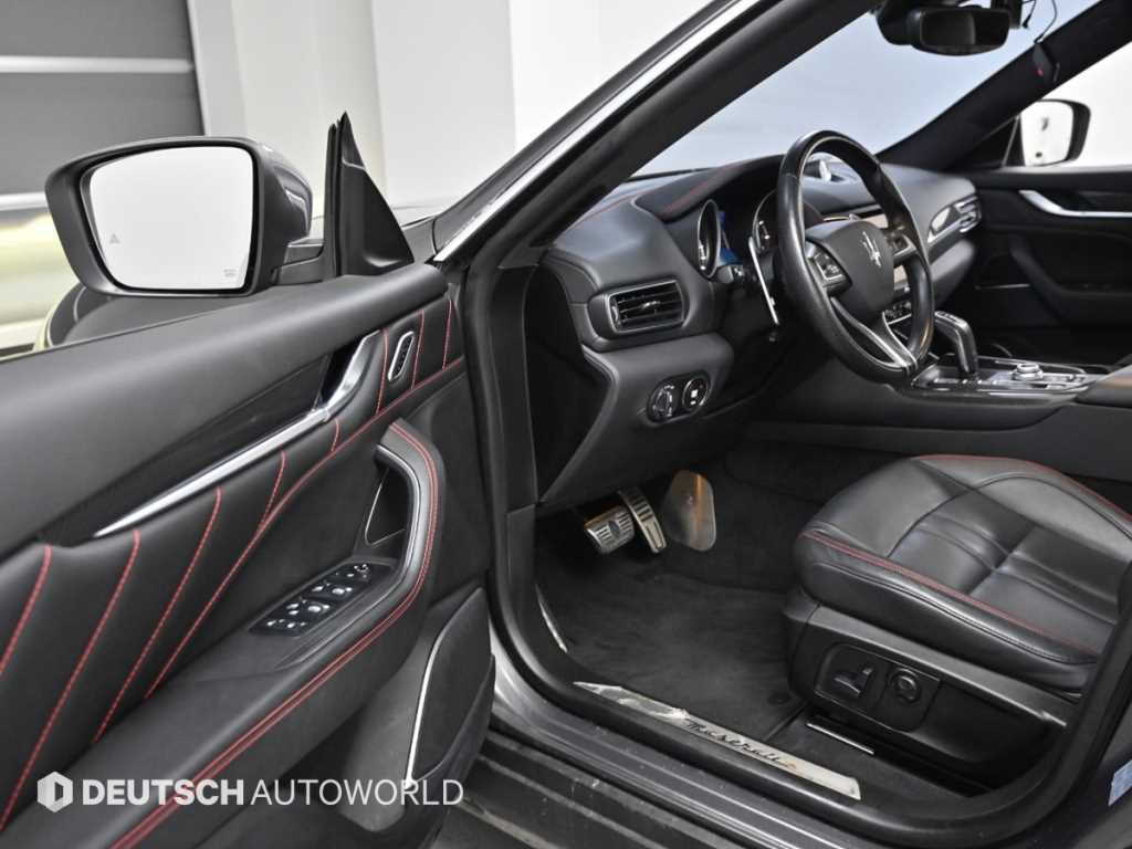 Maserati Levante - Vista 11