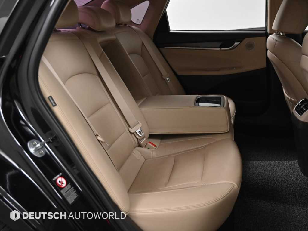 HYUNDAI Grandeur - Vista 12