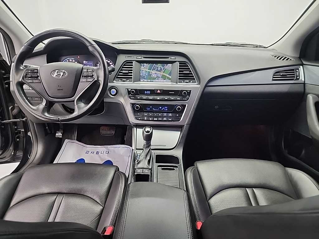 HYUNDAI Sonata - Vista 7