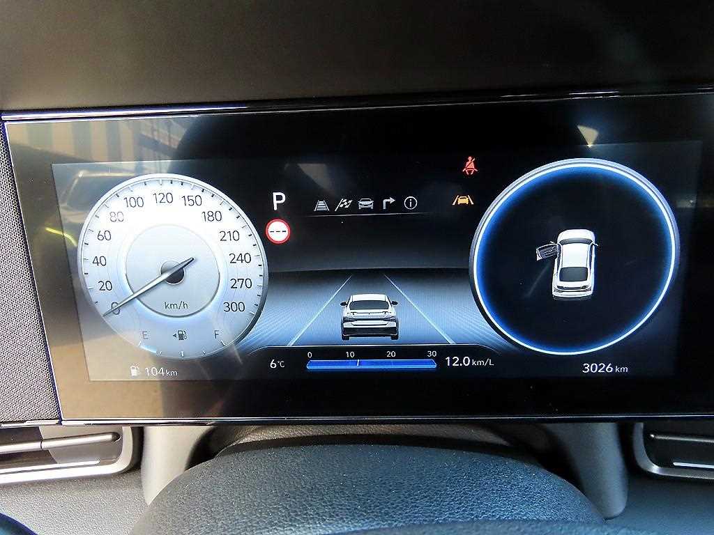 HYUNDAI Avante - Vista 9