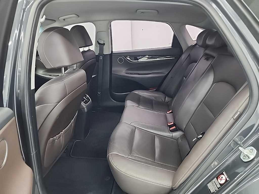 HYUNDAI Grandeur - Vista 12