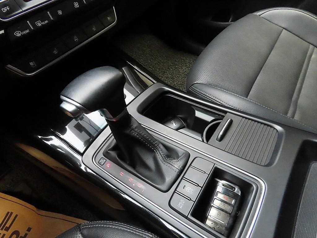 KIA Sorento - Vista 10