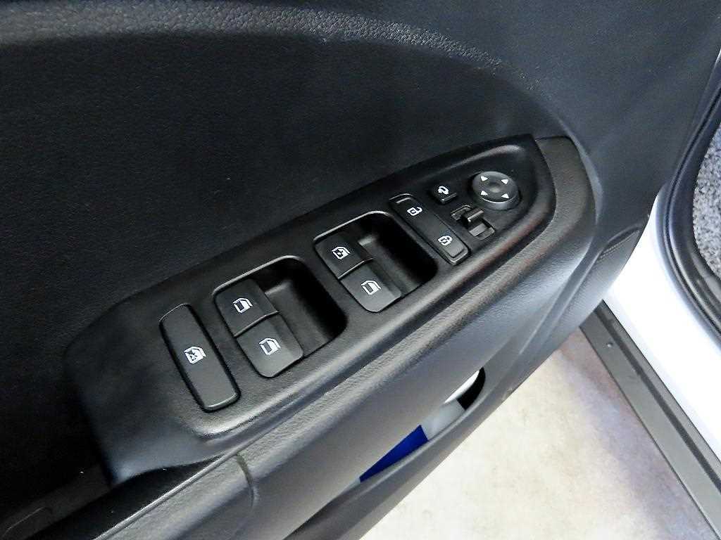 HYUNDAI Venue 2020 Blanco - Importación desde Corea - HF Imports Iquique - Foto 13