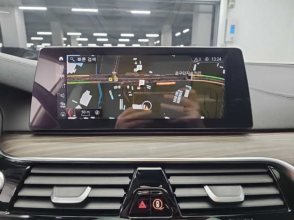 BMW 5 Series 2018 Blanco - Importación desde Corea - HF Imports Iquique - Foto 15