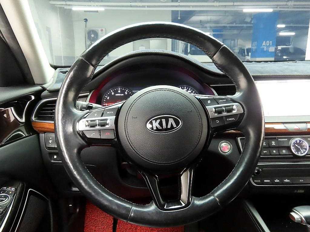 KIA K7 - Vista 7