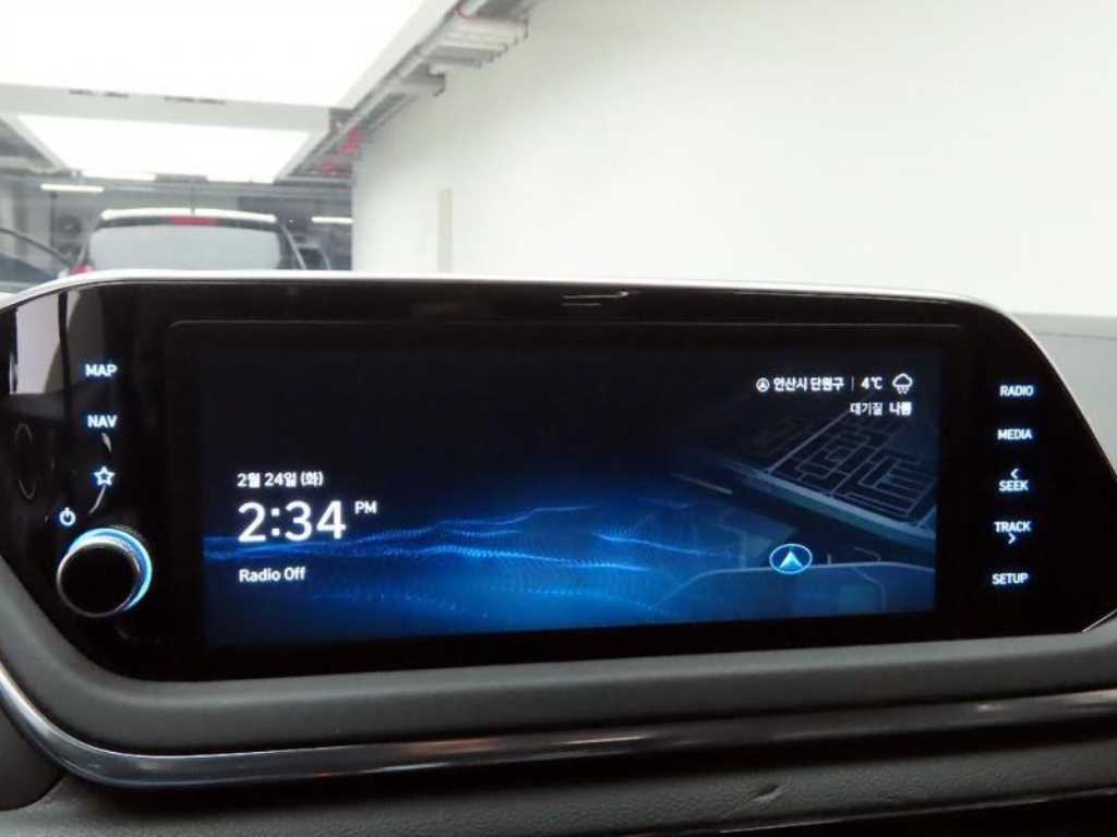 HYUNDAI Sonata - Vista 9