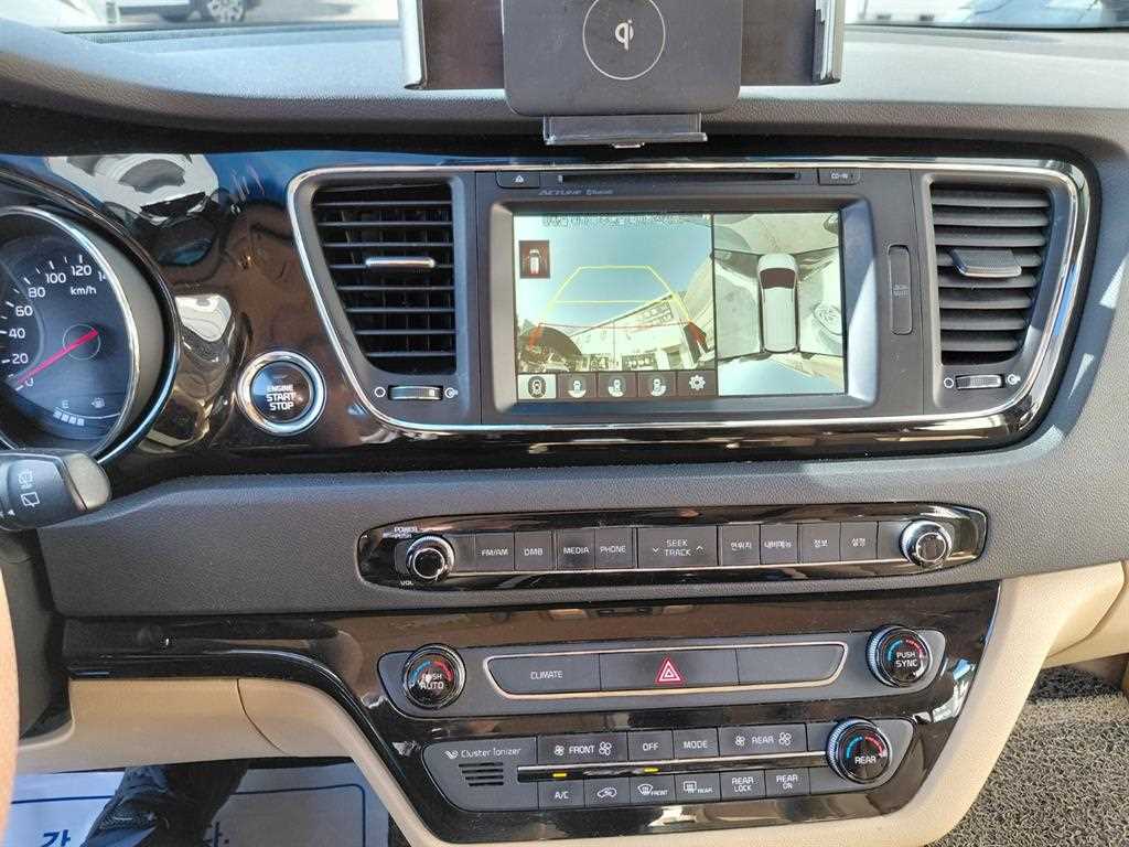 KIA Carnival 2016 Negro - Importación desde Corea - HF Imports Iquique - Foto 17