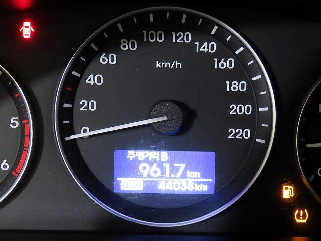 HYUNDAI Starex - Vista 10