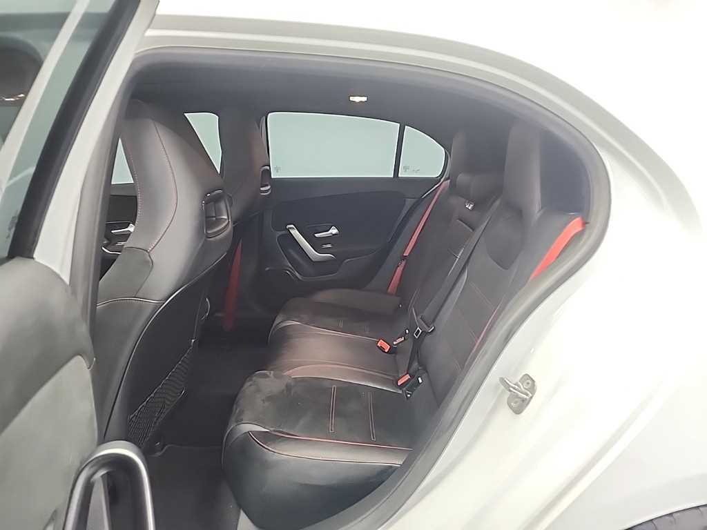 Mercedes Benz A Class - Vista 12