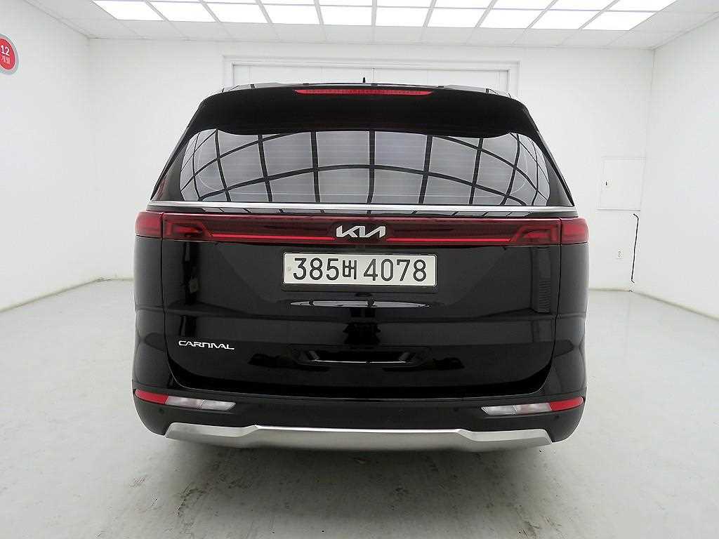 KIA Carnival - Vista 3