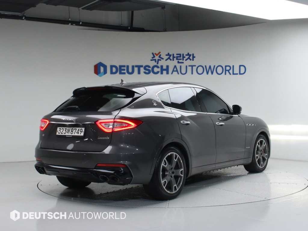 Maserati Levante - Vista 2