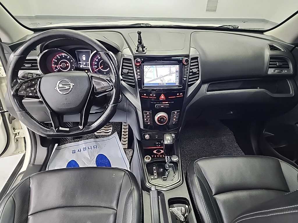 Ssangyong Tivoli - Vista 7