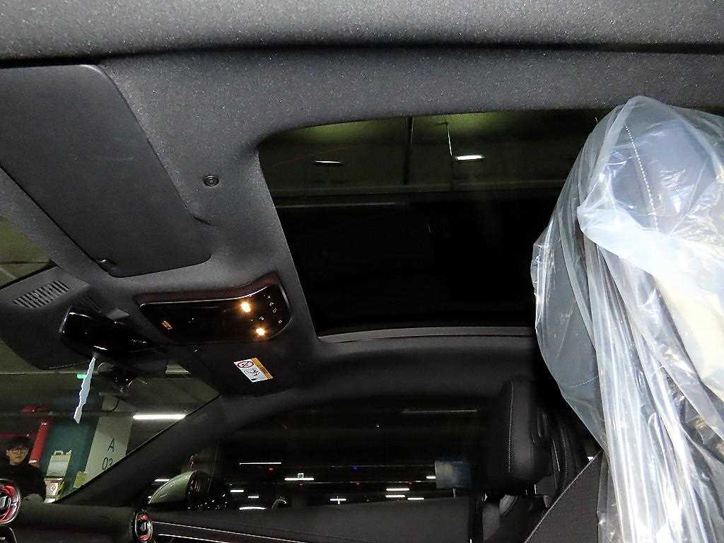 Mercedes Benz CLE Class 2025 Plateado - Importación desde Corea - HF Imports Iquique - Foto 16