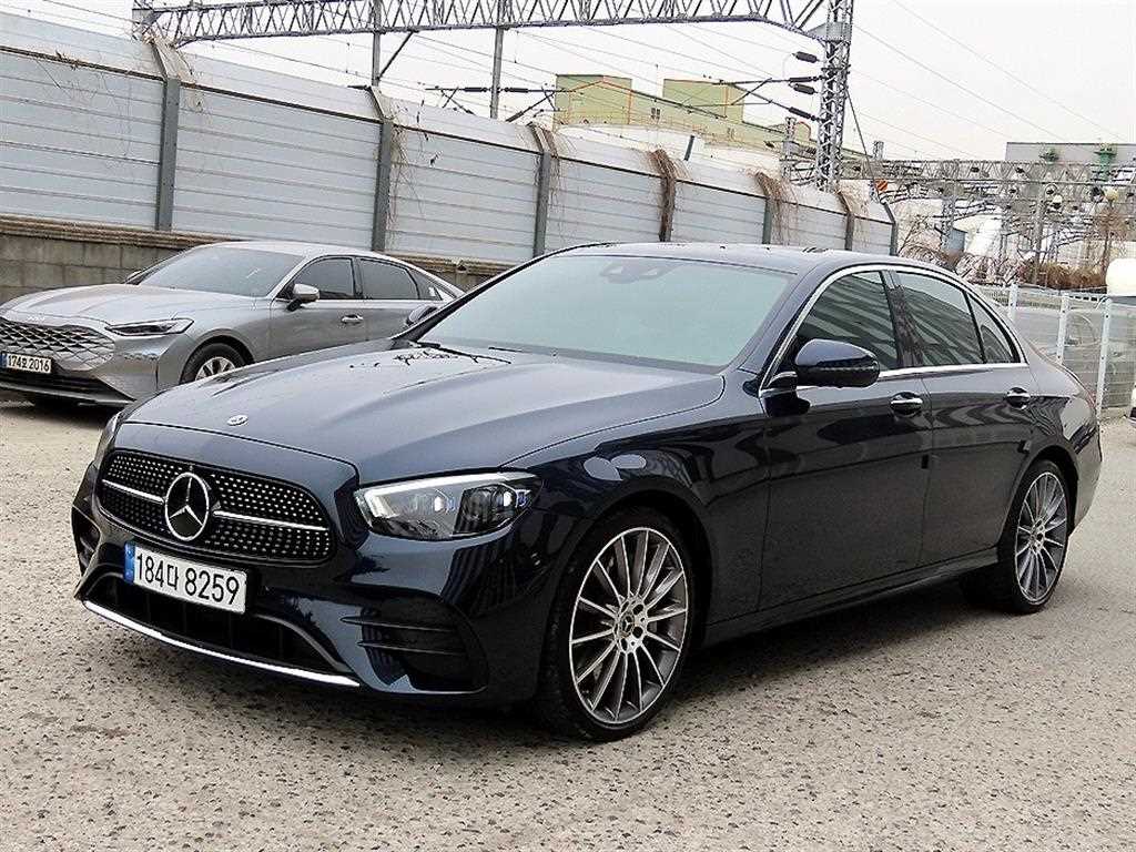 Mercedes Benz E class - Vista 2