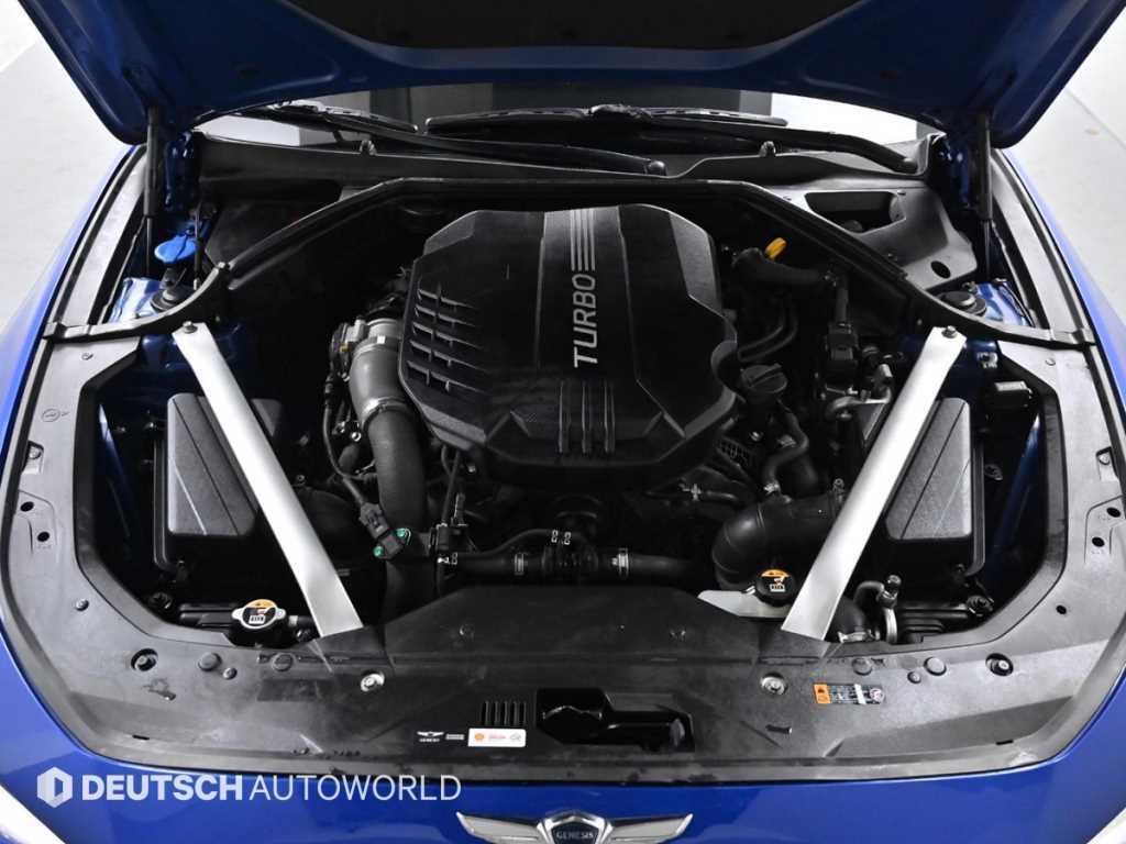 Genesis G70 - Vista 6