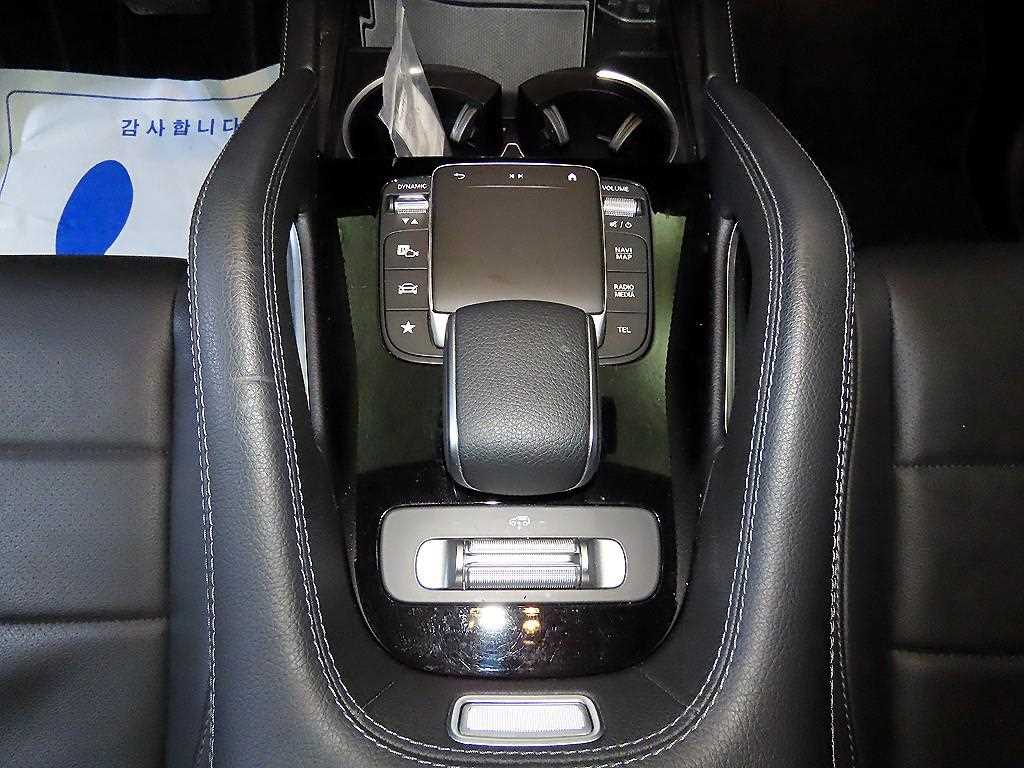 Mercedes Benz GLE Class - Vista 12