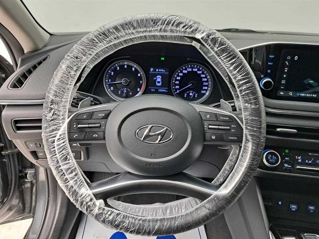 HYUNDAI Sonata - Vista 7