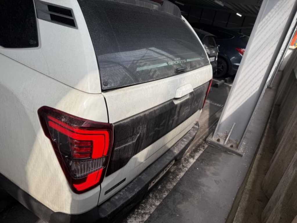 Ssangyong Rexton - Vista 8