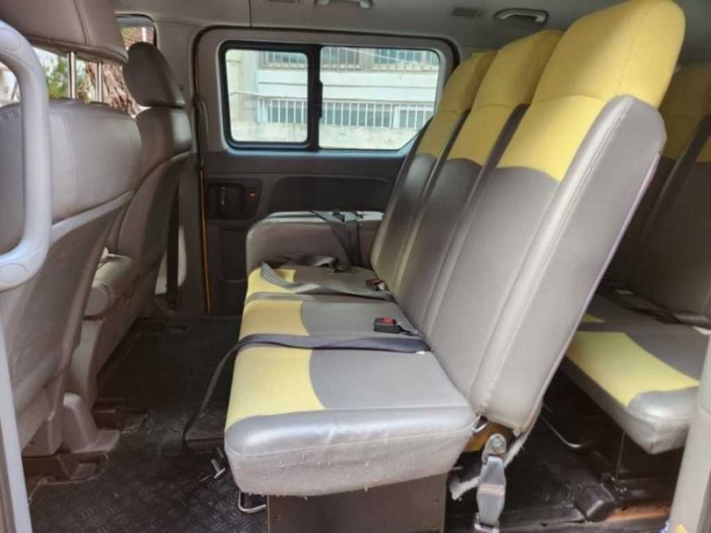 HYUNDAI Starex 2015 Amarillo - Importación desde Corea - HF Imports Iquique - Foto 14