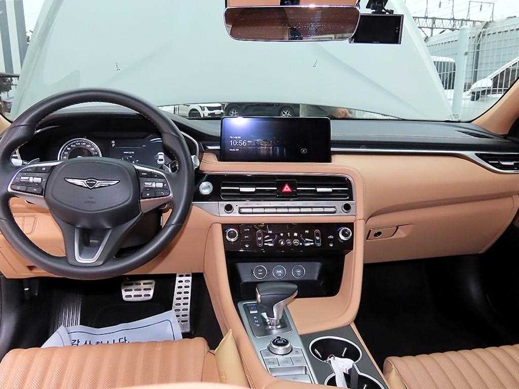 Genesis G70 - Vista 7